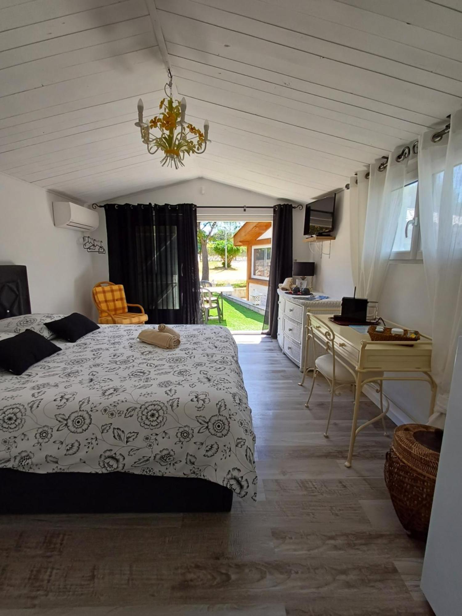 Margaux Bed & Breakfast Le Plan-de-la-Tour ภายนอก รูปภาพ